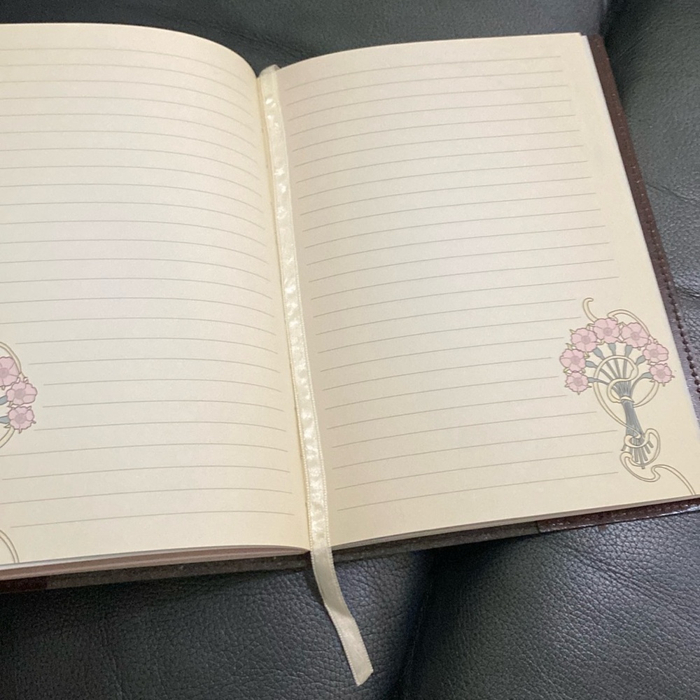 Beautiful journal with embossed leather cover, new, unused condition. - Picture 10 of 10
